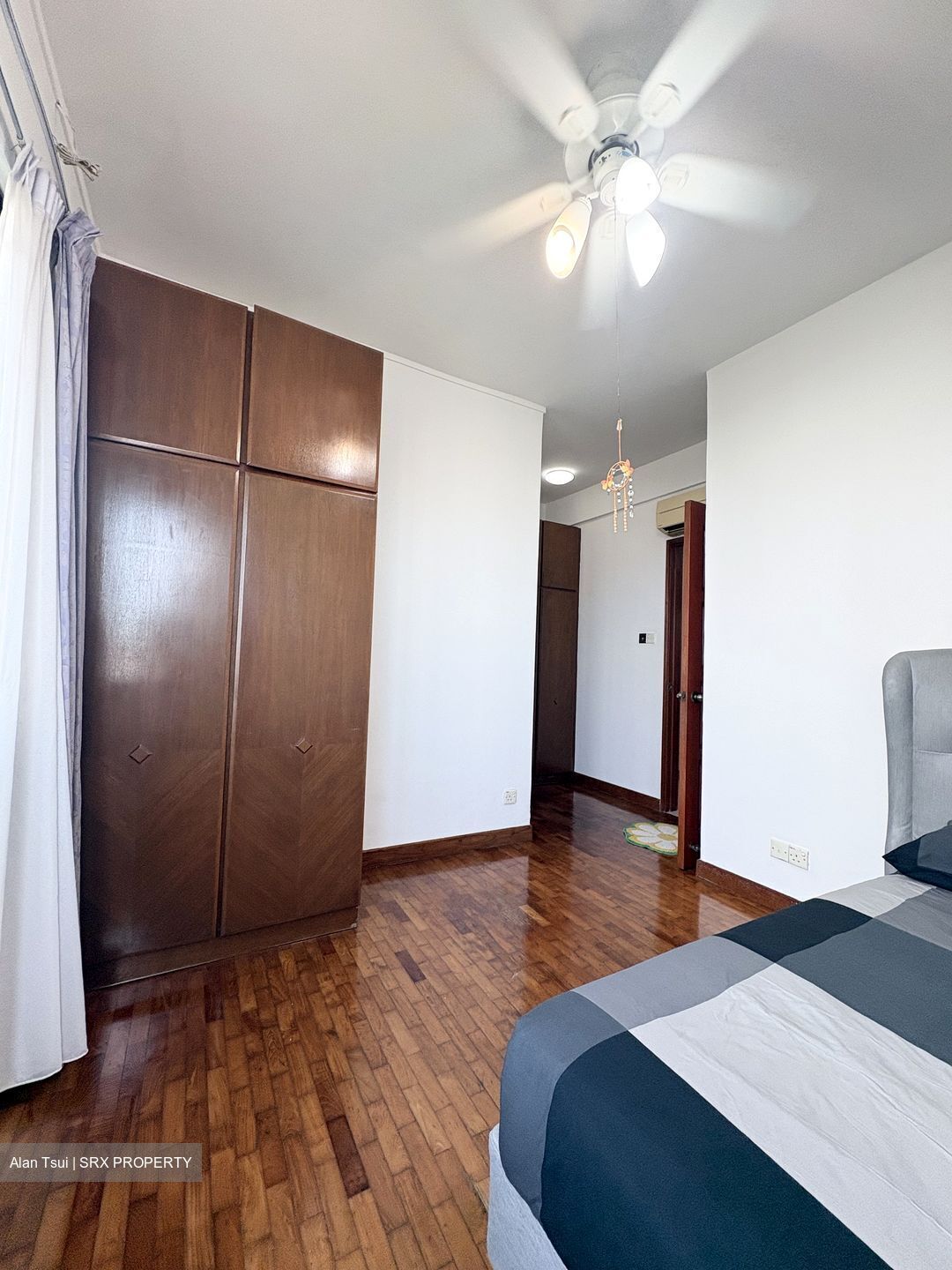 Simsville (D14), Condominium #617375331